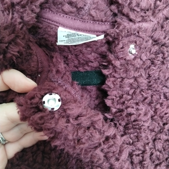 Jockey Maroon Hooded Sherpa Vest - Picture 4 of 6